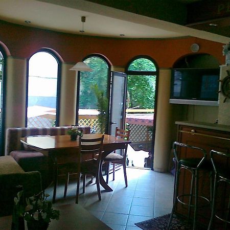 Antik Hotel Varna Exterior photo
